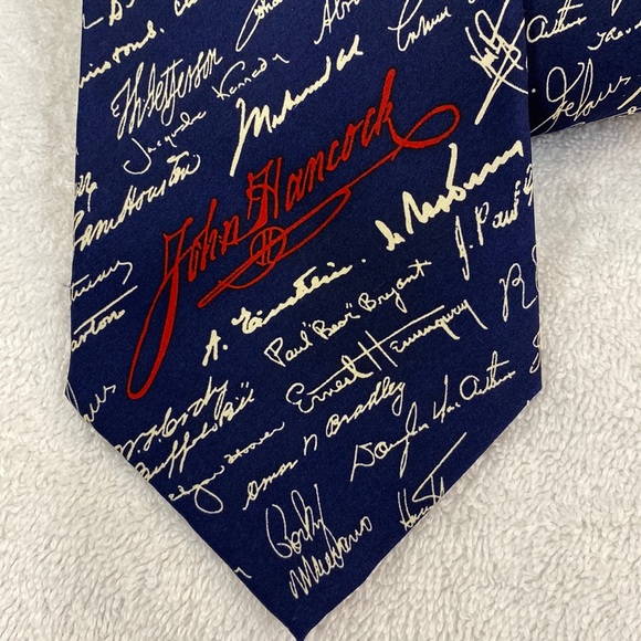 NWT Museum Artifacts All Silk Necktie “John Hancock” - Signed - Rare! - Picture 2 of 5